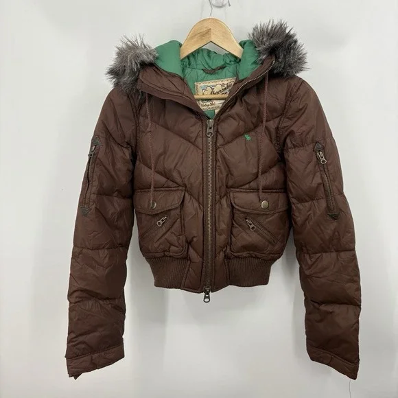 Vintage Abercrombie & Fitch Puffer Jacket Medium Down Cropped Faux Fur Hood Y2K